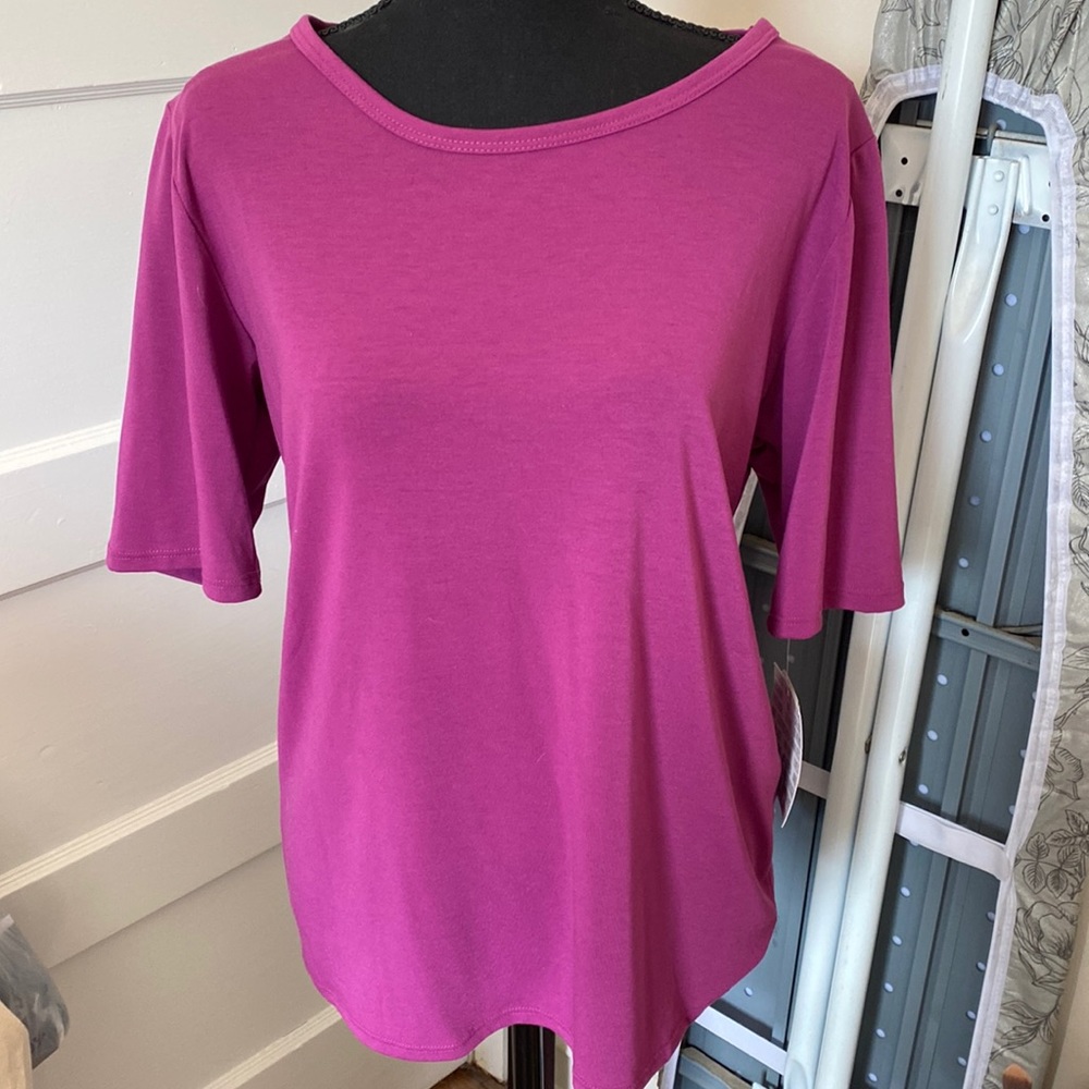 LuLaRoe Gigi top, size XL